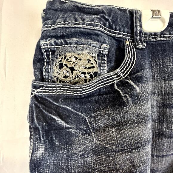 Short & Sexy Series Shorts women size 24 blue denim grunge  mom jean shorts - Picture 6 of 13